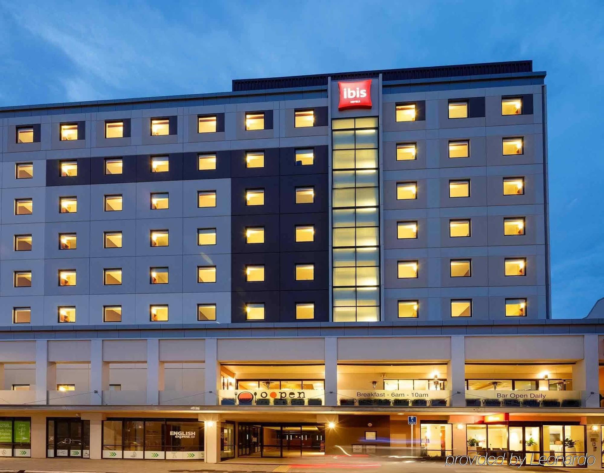 Ibis Christchurch Hotel Exterior foto