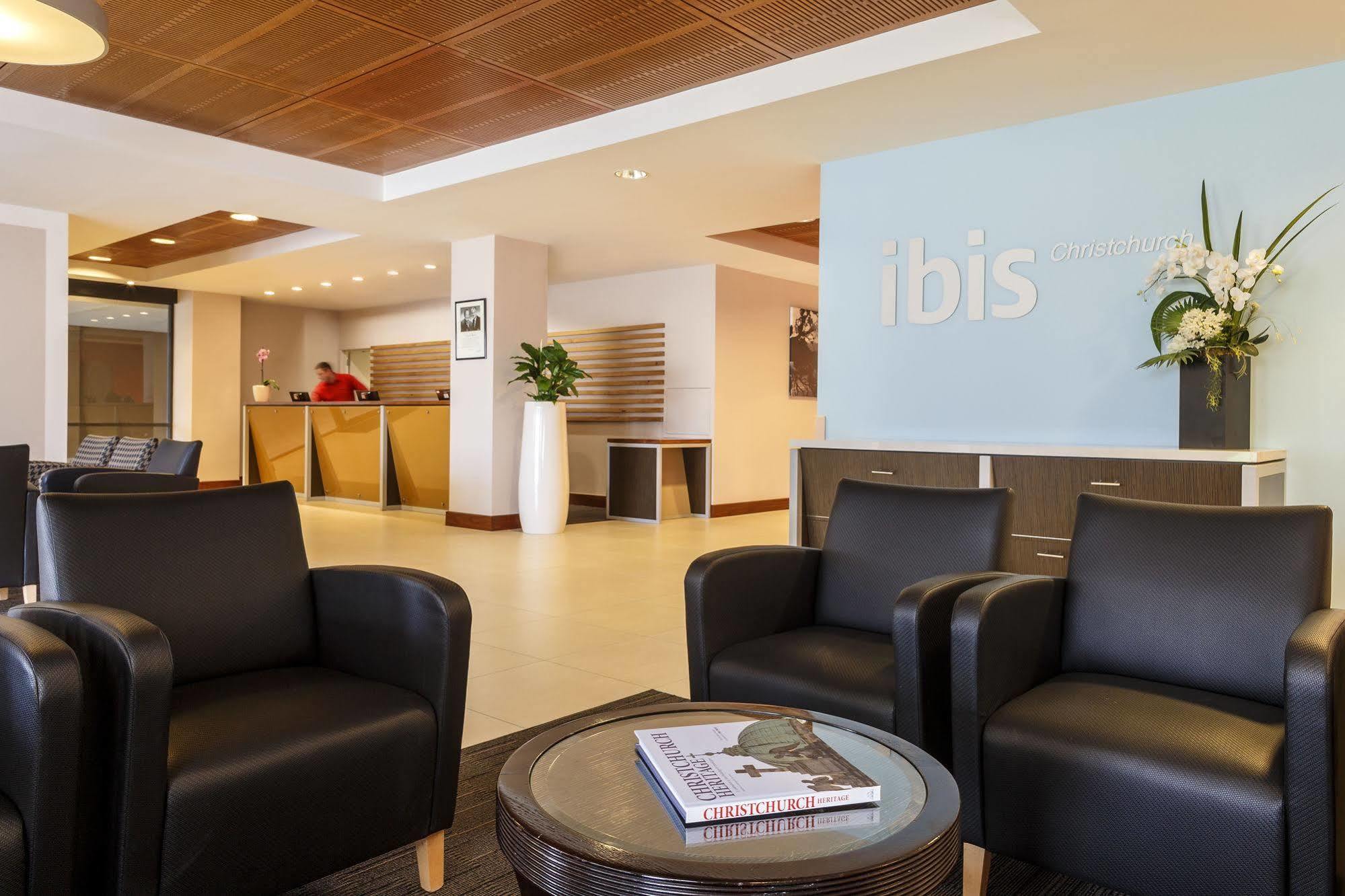 Ibis Christchurch Hotel Exterior foto